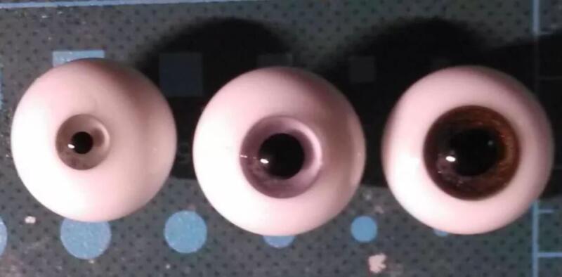 Small iris, normal iris, and big iris of the same base size