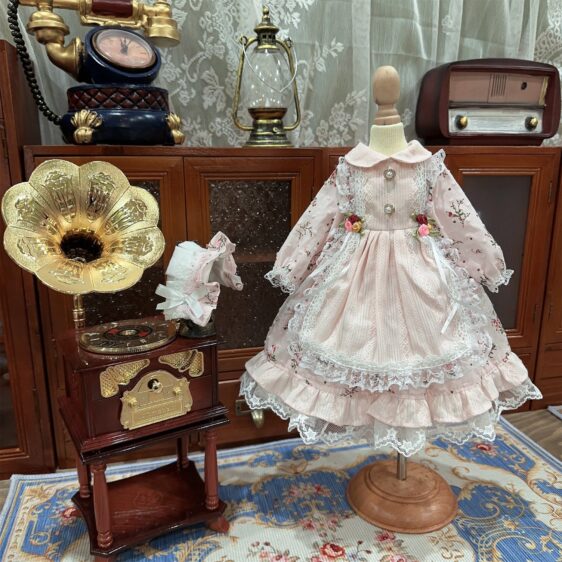 Lolita Princess Dress for 1/3 1/4 1/6 BJD & Blythe Dolls – With Hair Accessories