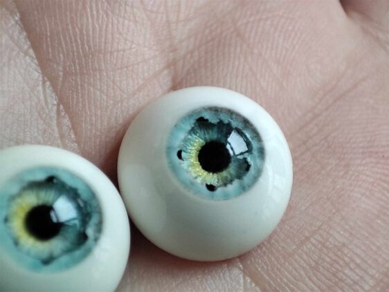 Realistic BJD Eyes - Handmade Resin Doll Eyes for 1/3, 1/4, 1/6 & 1/8 Dolls